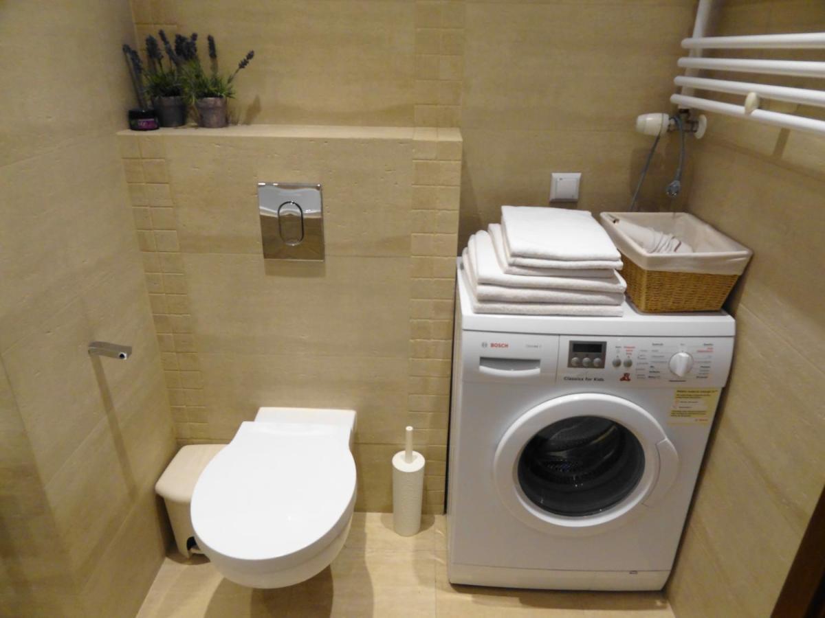 10 Min Do Lotniska, 2 Syp, Ekspres Do Kawy, Kosmetyki Ada, By Visitwarsaw Apartments Kültér fotó