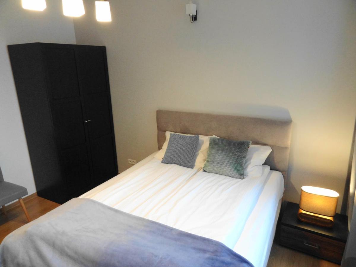 10 Min Do Lotniska, 2 Syp, Ekspres Do Kawy, Kosmetyki Ada, By Visitwarsaw Apartments Kültér fotó