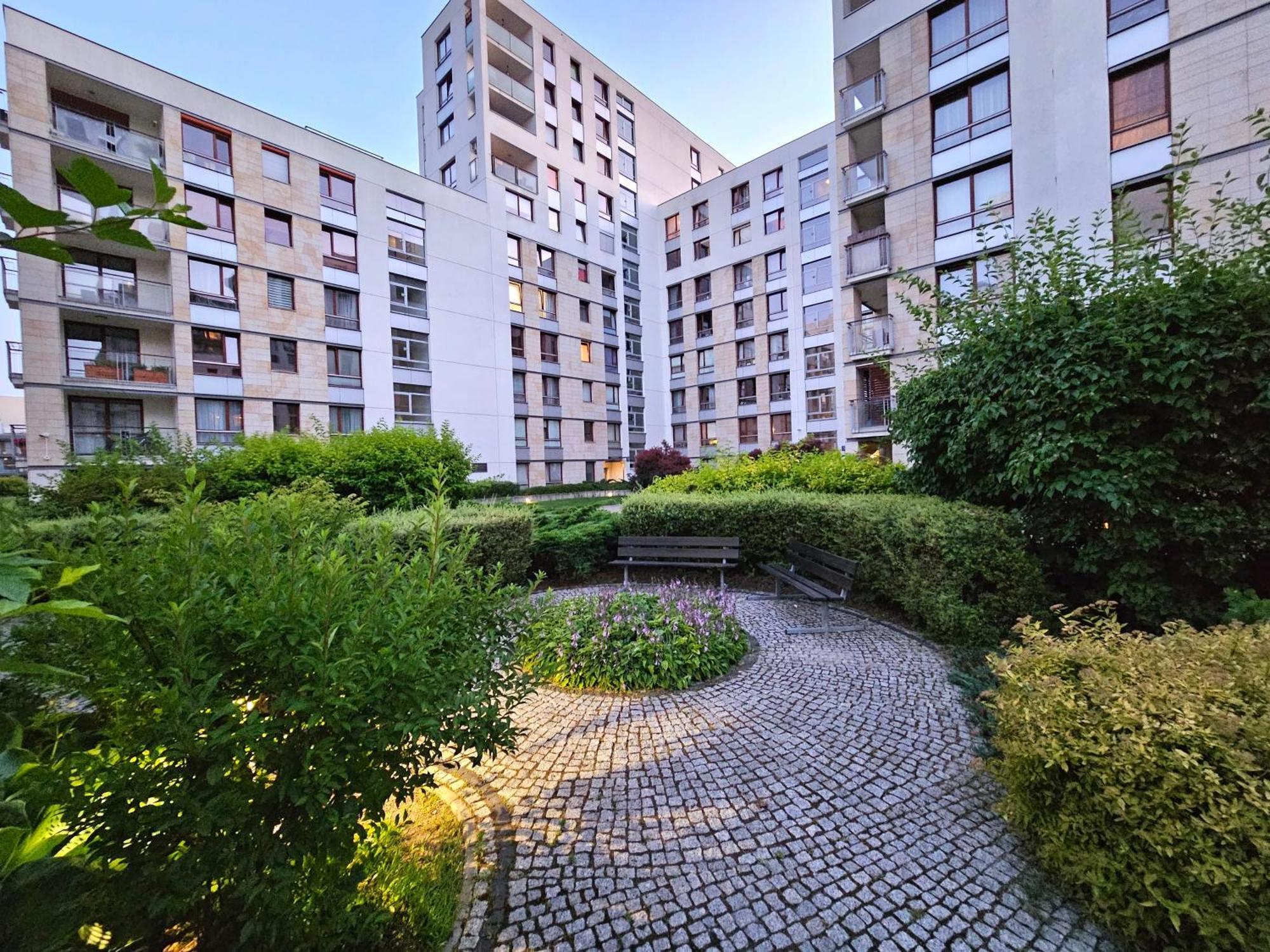 10 Min Do Lotniska, 2 Syp, Ekspres Do Kawy, Kosmetyki Ada, By Visitwarsaw Apartments Kültér fotó